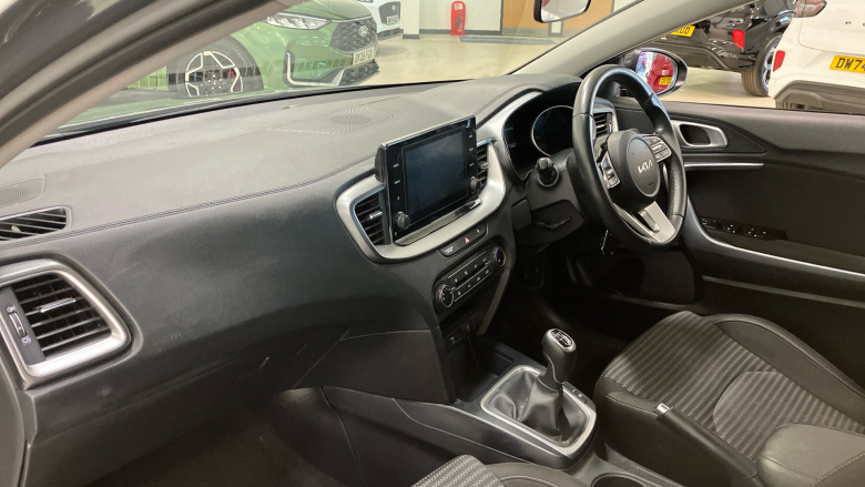 Kia Ceed 1.5T GDi ISG 2 5dr Petrol Hatchback